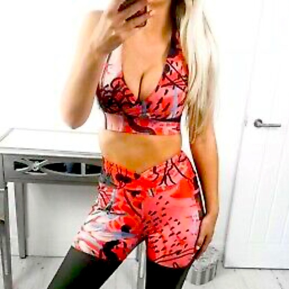 Gymshark Nikki B pineapple print sports bra S